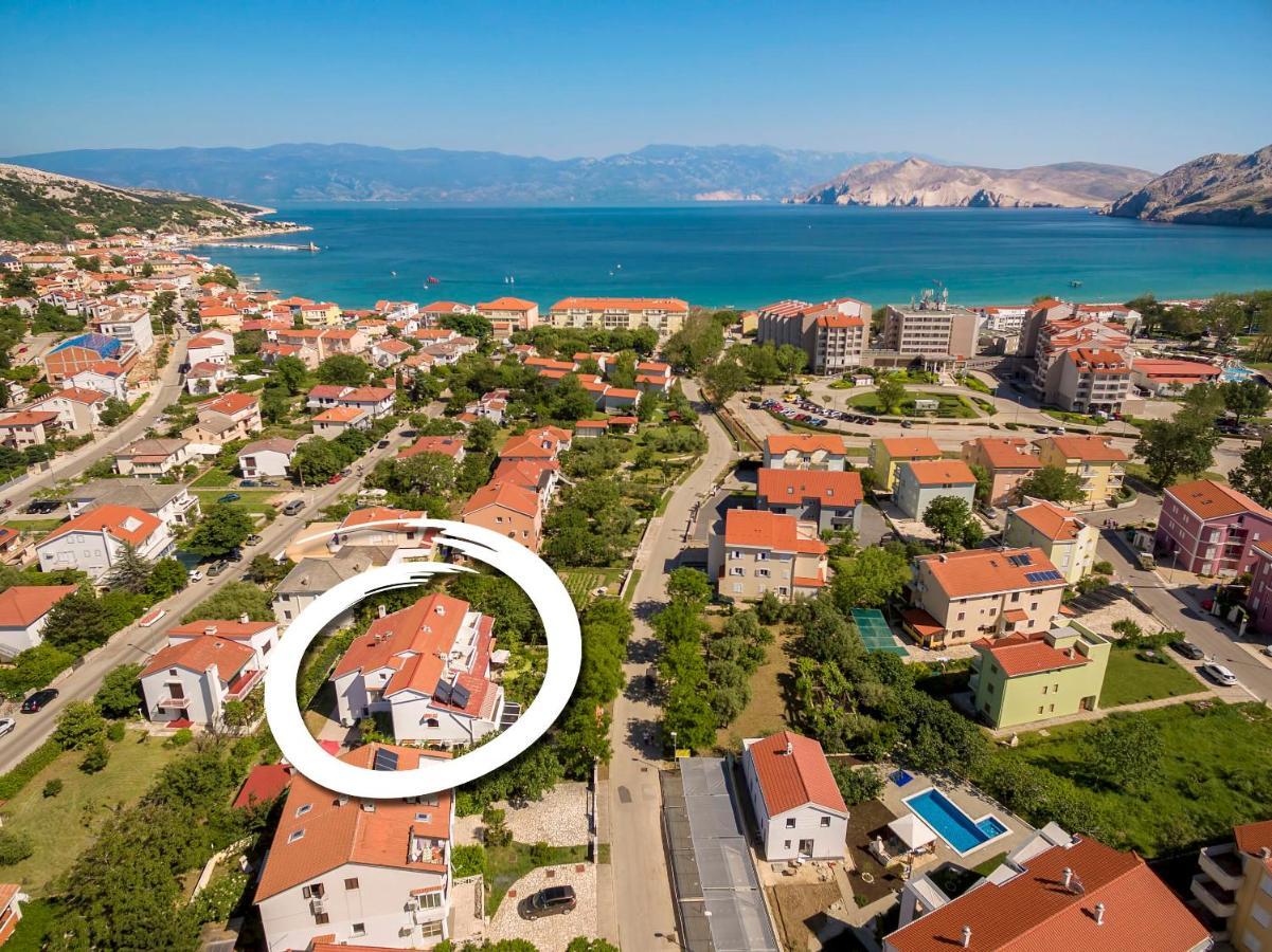 Apartments Fam Tomasic Башка Екстер'єр фото